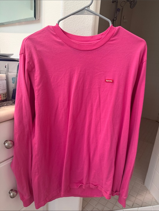 Supreme Tops - Supreme Kids Long-Sleeve Tee in Bright Pink with Logo Box